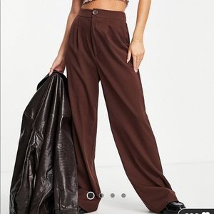 Stradivarius wide leg relaxed dad trousers in chocolate brown.